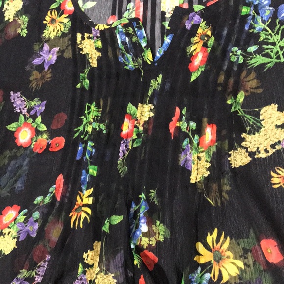 Torrid chiffon black floral blouse plus 3 - Picture 6 of 9